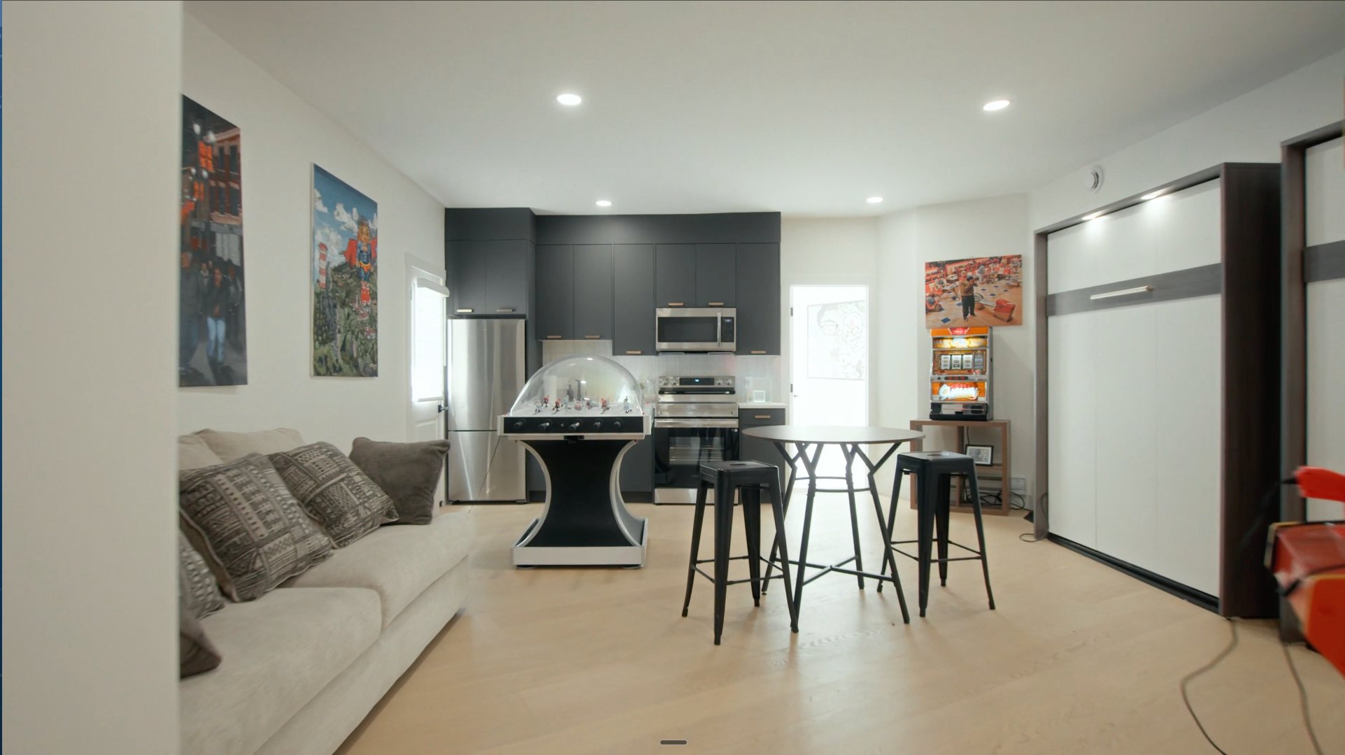 The Suite — photo 1